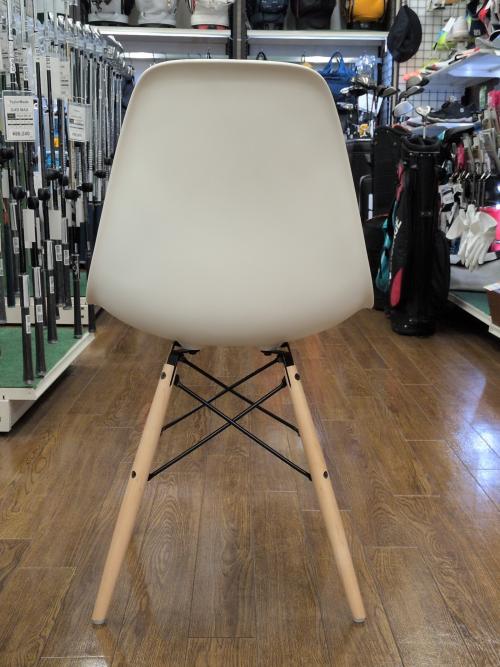 Herman Miller(ハーマンミラー) イームズプラスチックシェルサイドチェア(ホワイト&メープル)