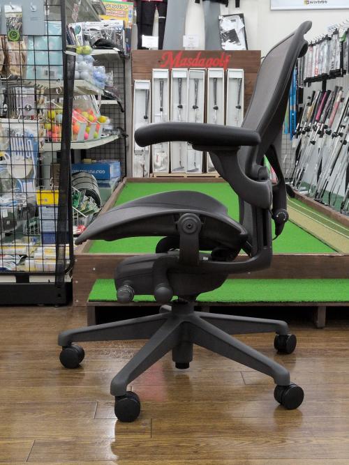 Herman Miller(ハーマンミラー) アーロンチェア リマスタード グラファイト B-ミディアム