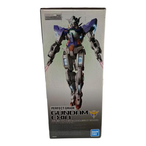 BANDAI (バンダイ) PG 1/60 ガンダムエクシア プラモデル ガンプラ 5063057