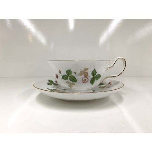 Wedgwood (ウェッジウッド) カップ&ソーサー 未使用品 ワイルドストロベリー