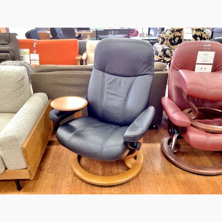 Ekornes (エコーネス) ストレスレスチェア ブラック オットマン・スイングテーブル付｜トレファクONLINE