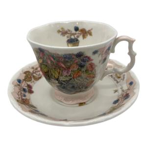 ROYAL DOULTON (ロイヤルドルトン) ブランベリーヘッジ カップ&ソーサー