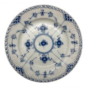 ROYAL COPENHAGEN (ロイヤル・コペンハーゲン) 19cmプレート ブルーフルーテッド・ハーフレース