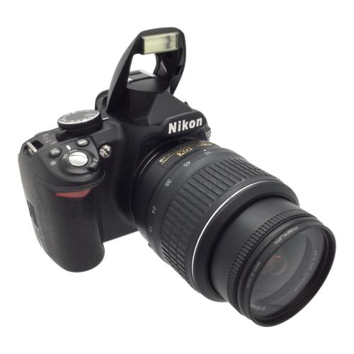 Nikon (ニコン) 一眼レフカメラ D3100