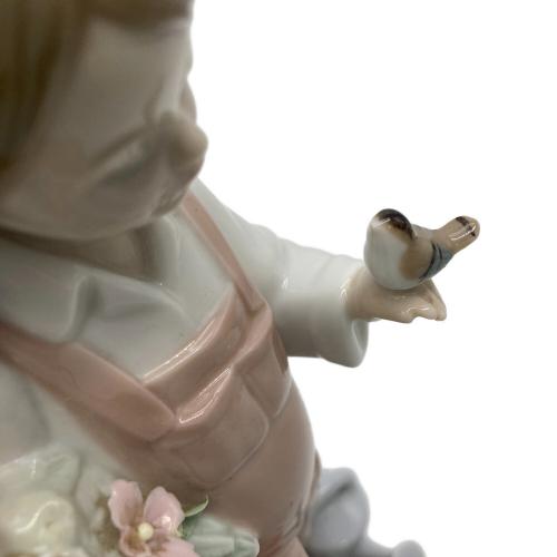 LLADRO (リヤドロ) 置物 小鳥と話す少女｜トレファクONLINE