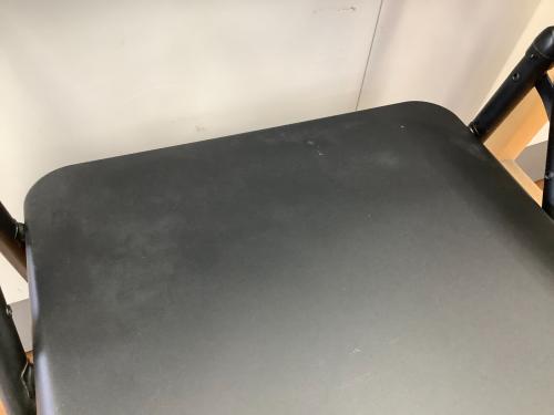 SUPREME (シュプリーム) 折りたたみチェアー 20AW ブラック Metal Folding Chair