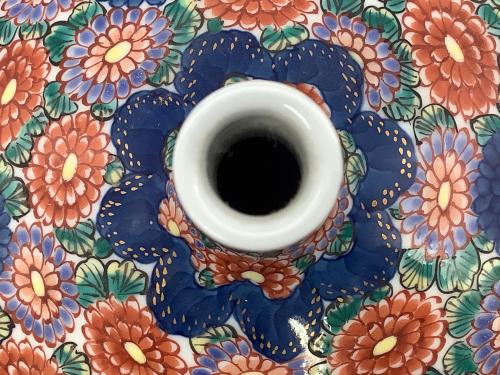 有田焼 (アリタヤキ) 花瓶 錦彩窯 染錦萄園景図