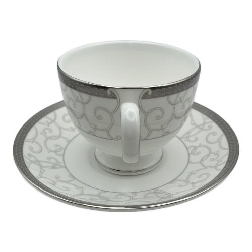 Wedgwood (ウェッジウッド) カップ&ソーサー セレスティアル・ゴールド&プラチナ