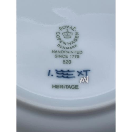 ROYAL COPENHAGEN (ロイヤル・コペンハーゲン) プレート ブルーフルーテッド・フルレース