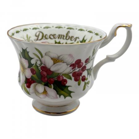 ROYAL ALBERT (ロイヤルアルバート) カップ&ソーサー December