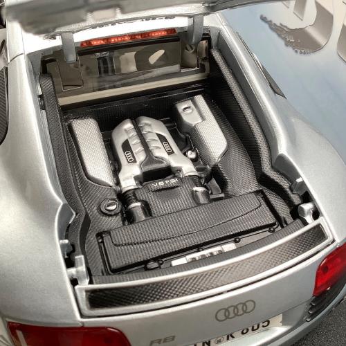 Maisto (マイスト) ミニカー PREMIERE EDITION Audi R8 1:18