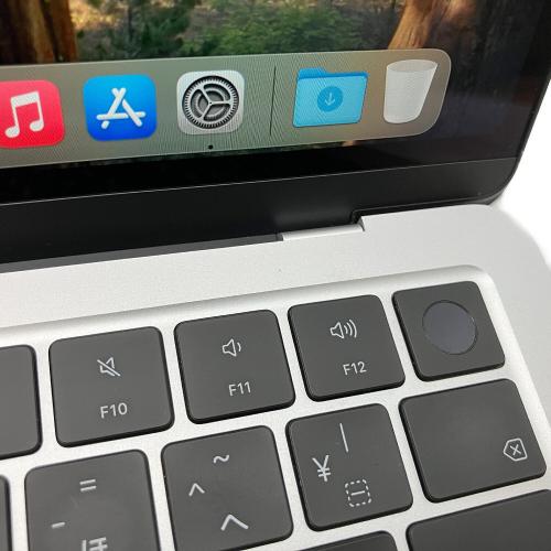 Apple (アップル) MacBook Air M4 2025 A3240 バッテリ状態100％/@ 13.6インチ