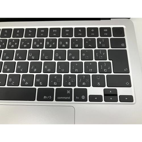 Apple (アップル) MacBook Air M4 2025 A3240 バッテリ状態100％/@ 13.6インチ