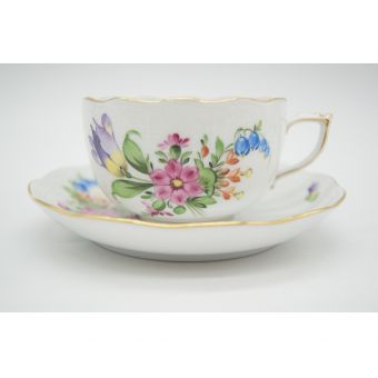 Herend (ヘレンド) ティーカップ&ソーサー HEREND チューリップの花束