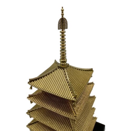 置物 国宝 法隆寺五重塔  「天皇陛下喜寿」記念販売品 金仕 模型