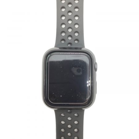 Apple (アップル) Apple Watch SE MKQ83J/A GPSモデル ケースサイズ:44㎜ 〇 バッテリー:Aランク(97%) 程度:Bランク H4HHF1ZAQ1N2