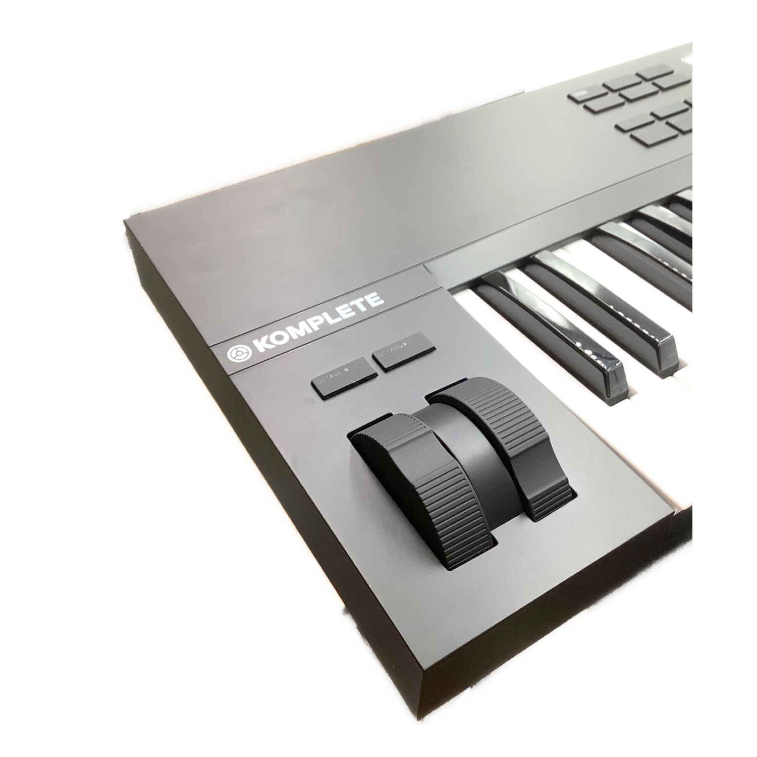 Native Instruments KOMPLETE KONTROL A61｜トレファクONLINE