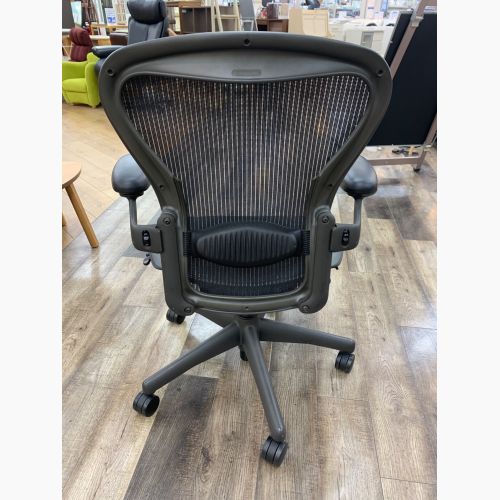 Herman Miller (ハーマンミラー) アーロンチェア ブラック クラシック ランバーサポート グラファイトベース Bサイズ 1人掛け AE123AWB