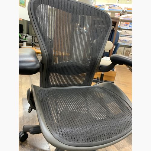 Herman Miller (ハーマンミラー) アーロンチェア ブラック クラシック ランバーサポート グラファイトベース Bサイズ 1人掛け AE123AWB