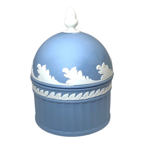 Wedgwood (ウェッジウッド) Blue Trinket Box Acorn and Oak Leaf ジャスパーウェア