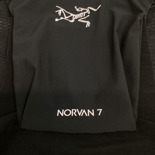 ARC'TERYX (アークテリクス) Norvan 7 Vest Ｍ’s メンズ SIZE M ブラック X00000716401 未使用品