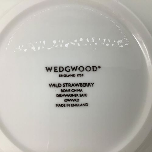 Wedgwood (ウェッジウッド) カップ＆ボウルセット カップ・ボウルS 各2 色違い ワイルドストロベリー 4Pセット