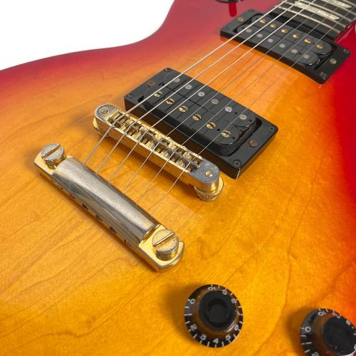 GIBSON (ギブソン) エレキギター  Les Paul Studio Cherry Sunburst 1995年