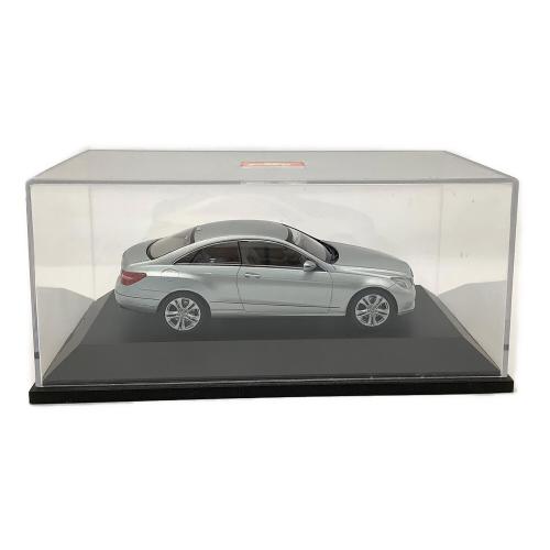 Schuco (シュコー) ダイキャストカー Mercedes-Benz E-Klasse Coupe