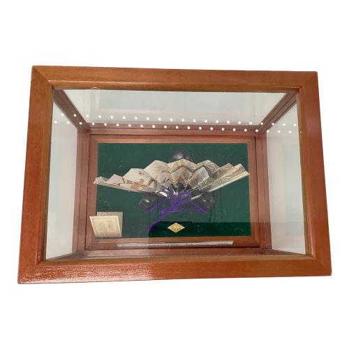 末廣 秀雄作 純銀仕立 扇子 松竹梅 高さ4寸 ※変色有・企業名有