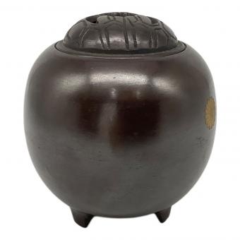 三ッ脚香炉 鋳銅製 鶴亀 菊家紋入り