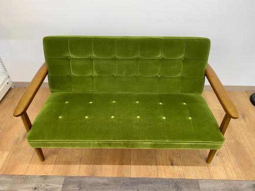 カリモク60 (カリモクロクマル) 2人掛けソファー モケットグリーン Kチェア 2シーター