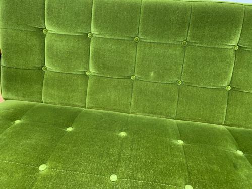 カリモク60 (カリモクロクマル) 2人掛けソファー モケットグリーン Kチェア 2シーター