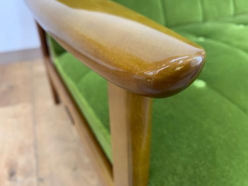 カリモク60 (カリモクロクマル) 2人掛けソファー モケットグリーン Kチェア 2シーター