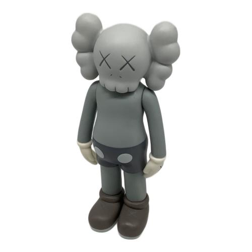 KAWS (カウズ) フィギュア