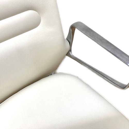 Vitra (ヴィトラ) ワークチェアー ホワイト レザー AC5 Work
