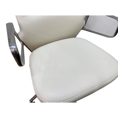 Vitra (ヴィトラ) ワークチェアー ホワイト レザー AC5 Work 