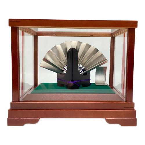 末廣 秀雄作 純銀仕立 扇子 松竹梅 高さ4寸 ※変色有・企業名有