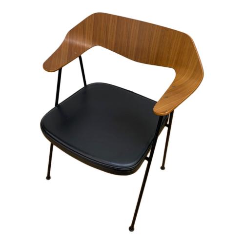 Case Furniture (ケース・ファニチャー) アームチェアー ナチュラル×ブラック 675チェア