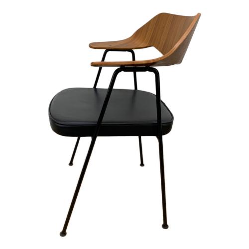 Case Furniture (ケース・ファニチャー) アームチェアー ナチュラル×ブラック 675チェア