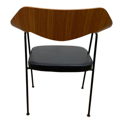 Case Furniture (ケース・ファニチャー) アームチェアー ナチュラル×ブラック 675チェア