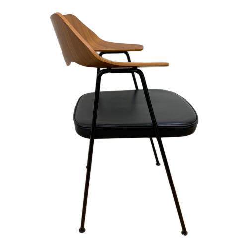 Case Furniture (ケース・ファニチャー) アームチェアー ナチュラル×ブラック 675チェア