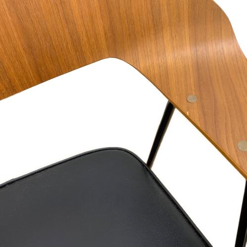 Case Furniture (ケース・ファニチャー) アームチェアー ナチュラル×ブラック 675チェア