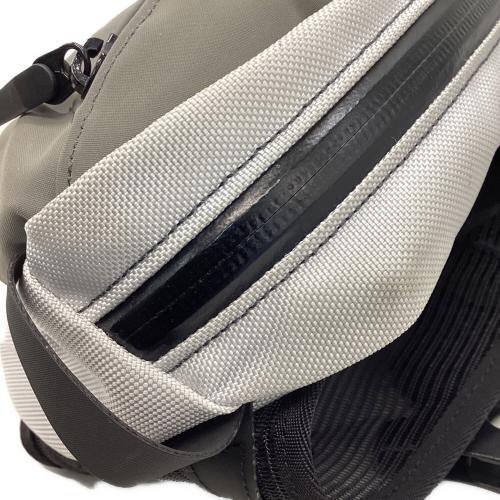 ARC'TERYX (アークテリクス) ボディーバッグ グレー X000008017 Arro Waist Pack