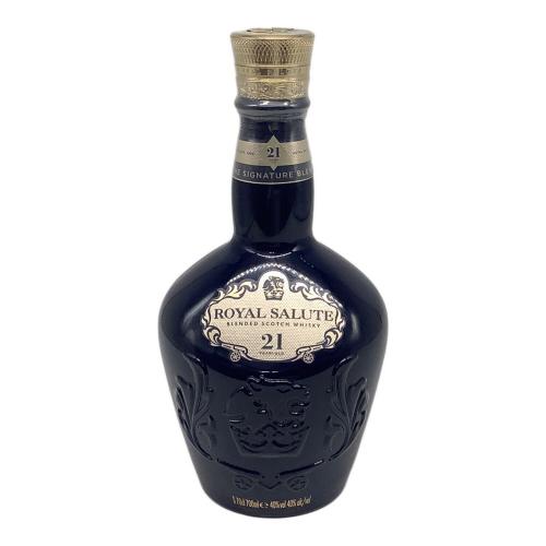 ロイヤルサルート (ROYAL SALUTE) スコッチウィスキー 700ml シグネイチャーブレンド 21年 ブルーボトル 未開封