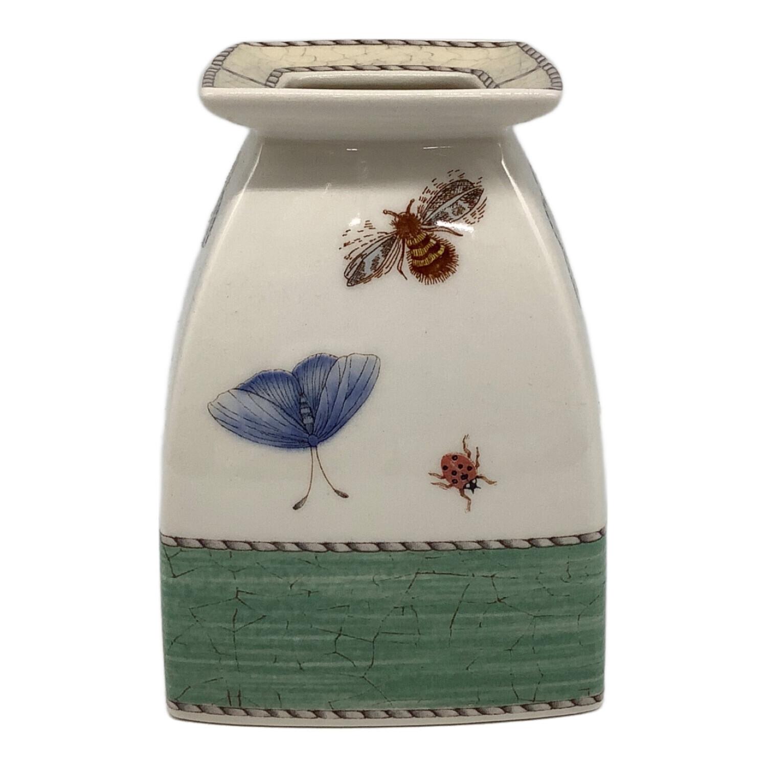 Wedgwood (ウェッジウッド) フラワーベース サラの庭