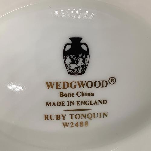 Wedgwood (ウェッジウッド) グレービーボート 黒壷 トンキンルビー
