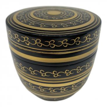 南部鉄器　御釜師　鈴木盛久作　波紋花器　重さ約1015g　共箱　M　R9373 南部鉄器 御釜師 鈴木盛久作 波紋花器 重さ約1015g 共箱 M