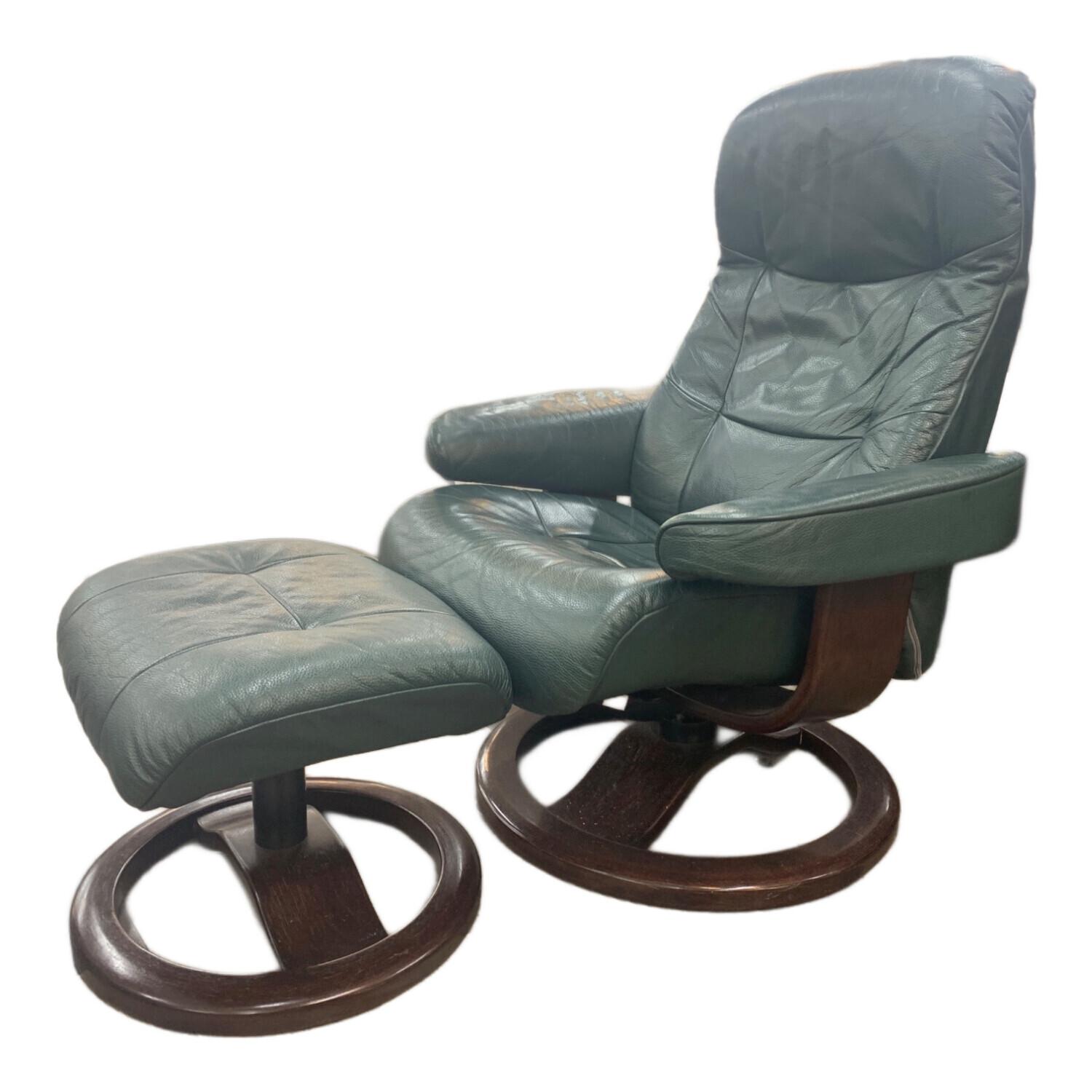 HJELLEGJERDE (イエリアーダ) パーソナルチェア＆オットマン 15