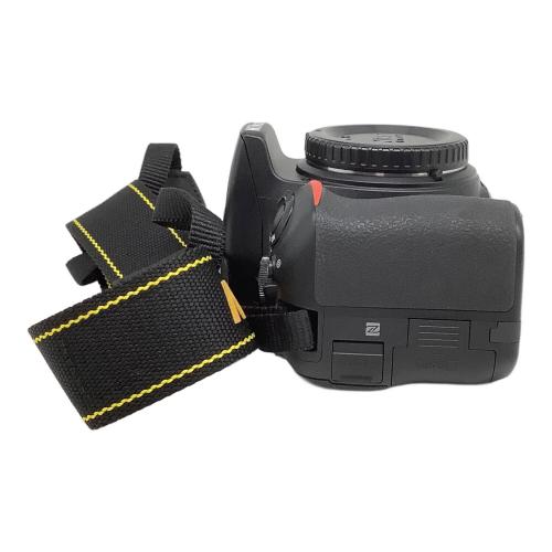 Nikon (ニコン) デジタル一眼レフカメラ D5600 ダブルズームキット 2478万画素 専用電池 SDXCカード対応 2136401