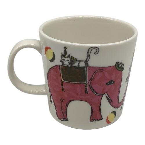 ARABIA (アラビア) マグカップ 象 ヘイニ・リータフフタ